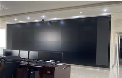 又一套55寸0.88mm拼縫液晶拼接屏交付使用